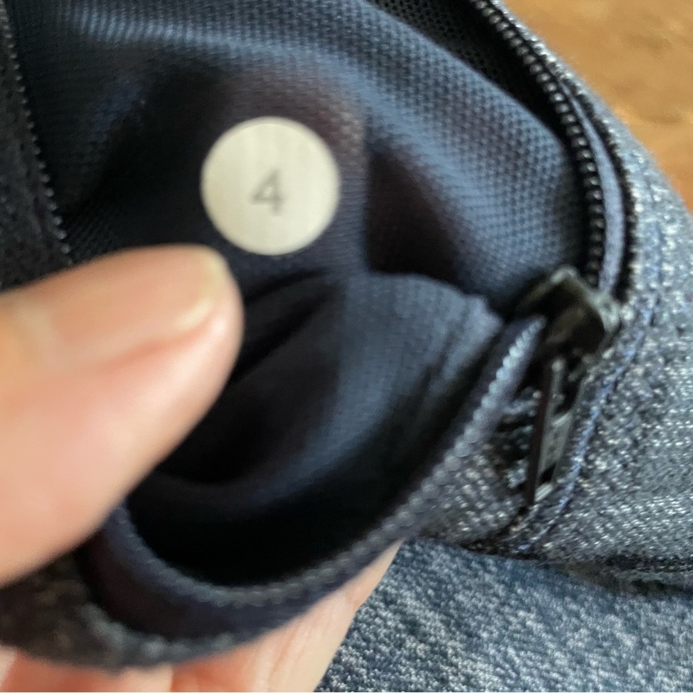 Lululemon Navy blue denim Jacket size 4 - Picture 4 of 4
